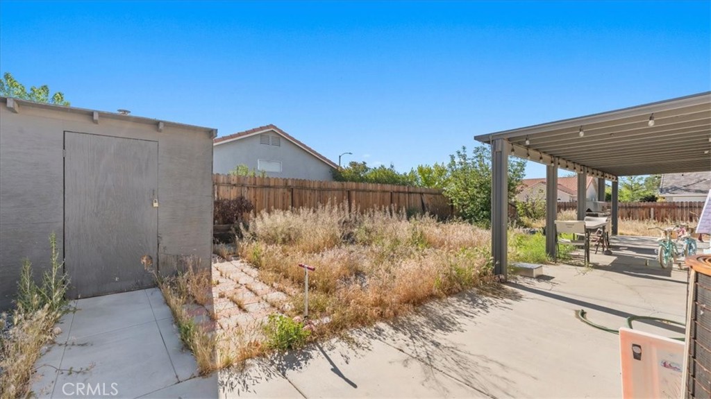 15711 Garnet Property Photo 22
