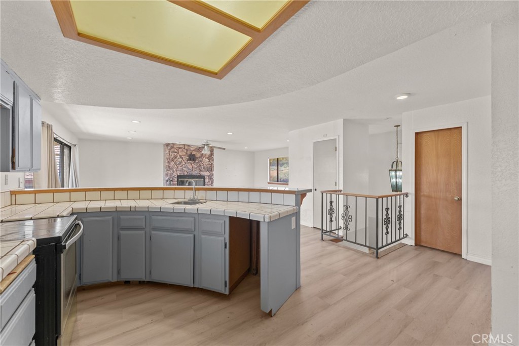 13640 Spring Valley Property Photo 12