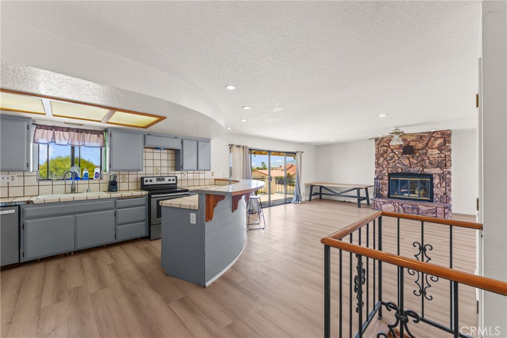 13640 Spring Valley Property Photo 15