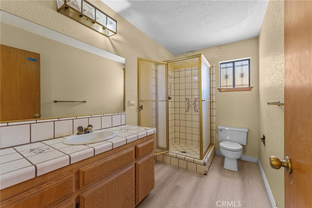 13640 Spring Valley Property Photo 17