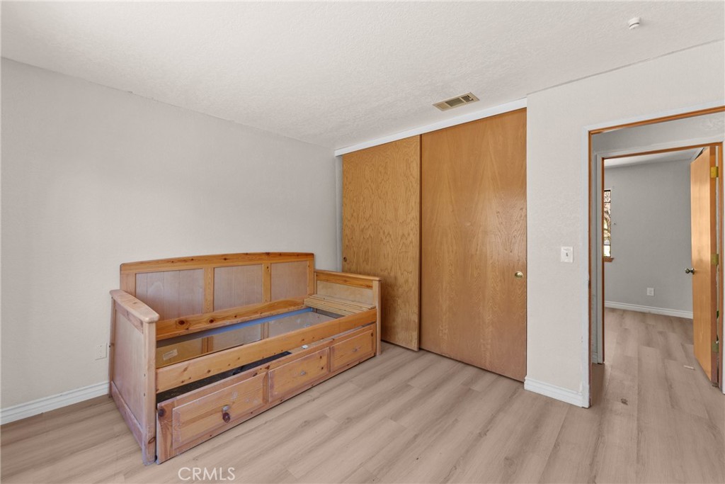 13640 Spring Valley Property Photo 19