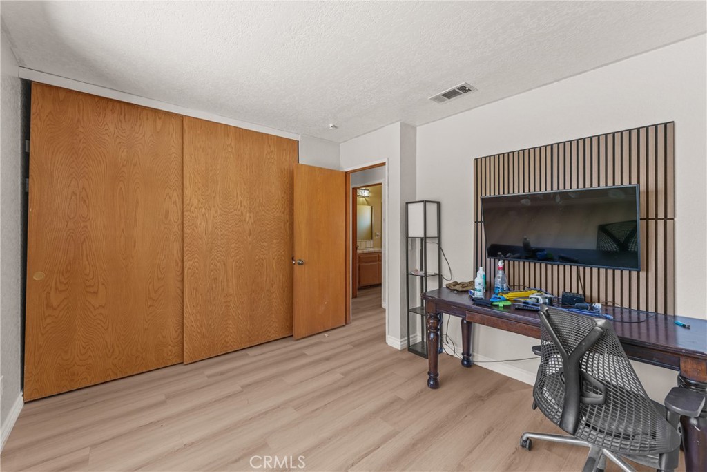 13640 Spring Valley Property Photo 20