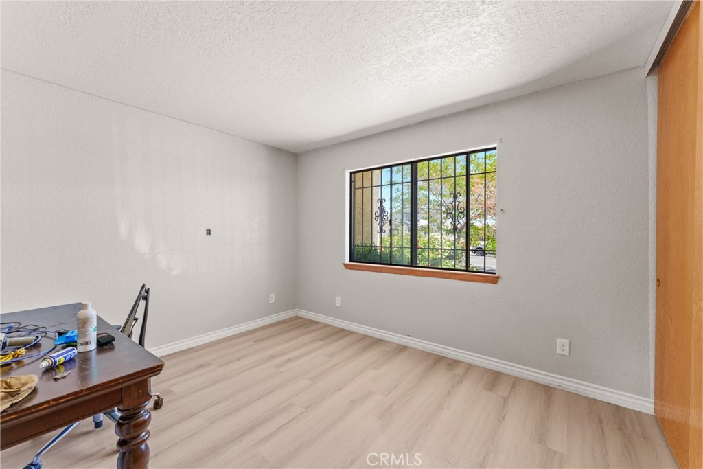 13640 Spring Valley Property Photo 21