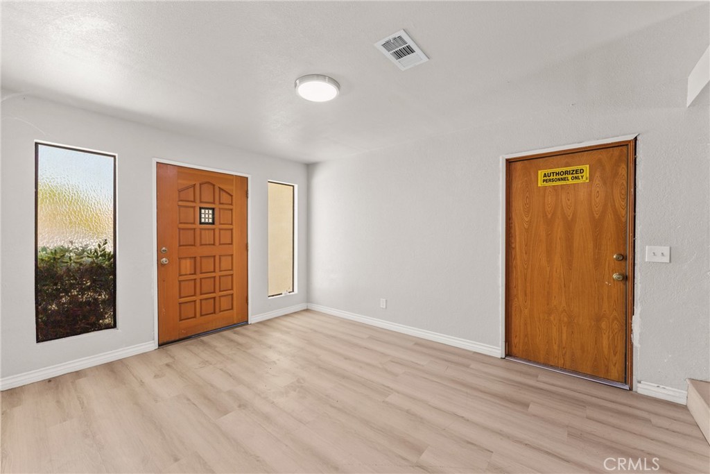 13640 Spring Valley Property Photo 22