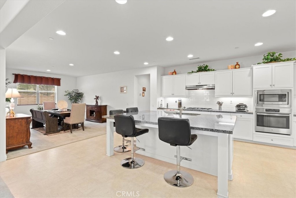 35160 Mahogany Glen Drive Property Photo 13