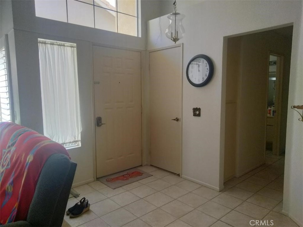6353 Colonial Property Photo 9