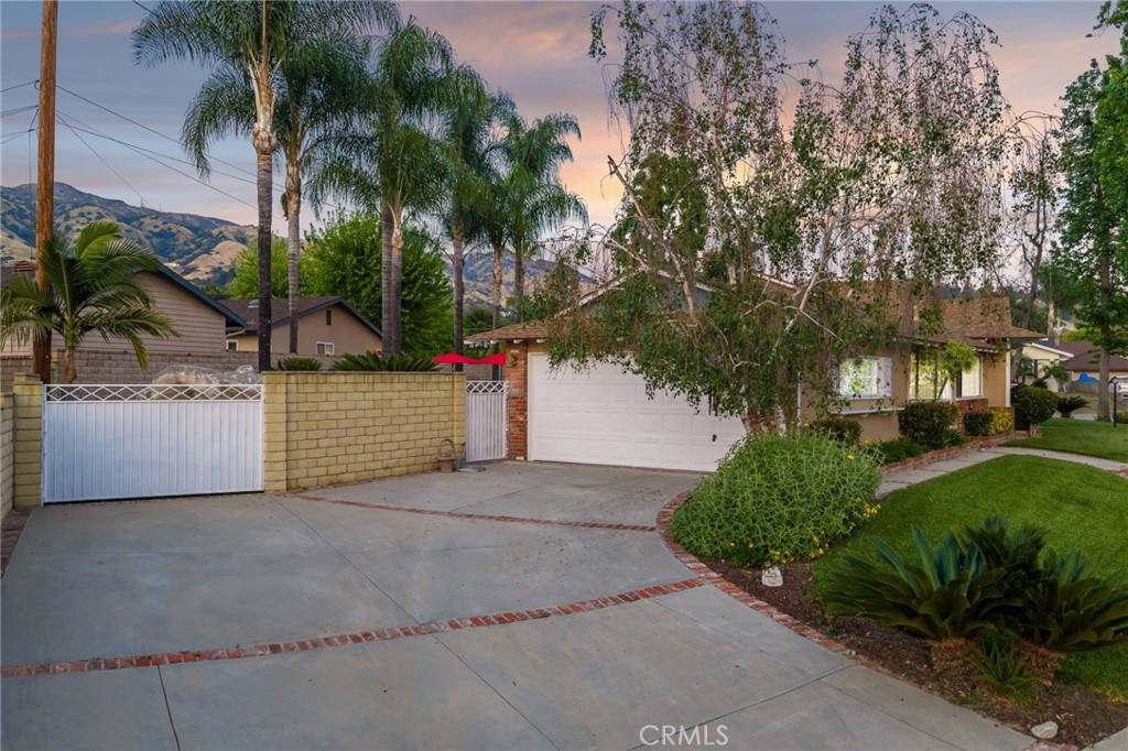 222 Wagonwheel Property Photo 12