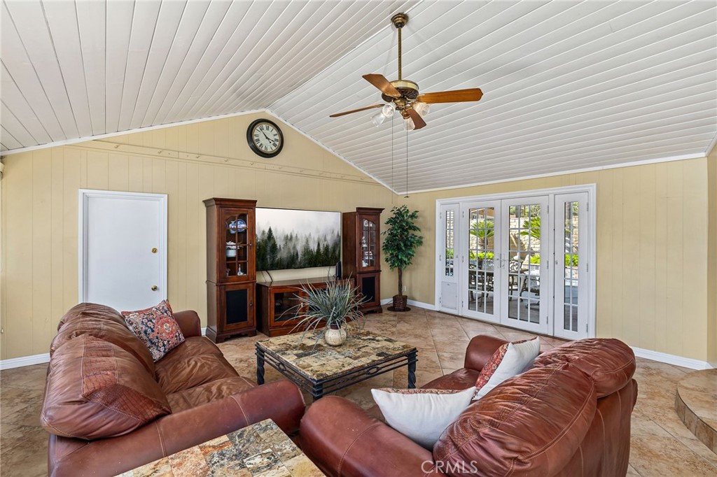 222 Wagonwheel Property Photo 35