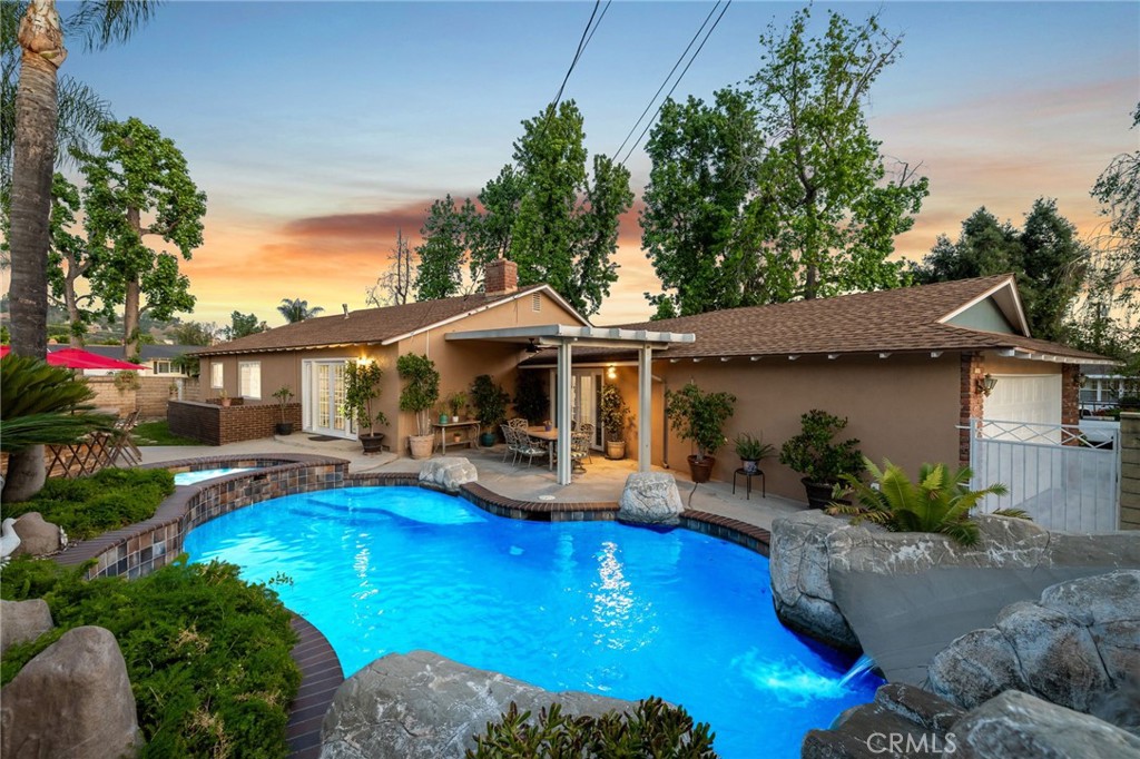 222 Wagonwheel Property Photo 49