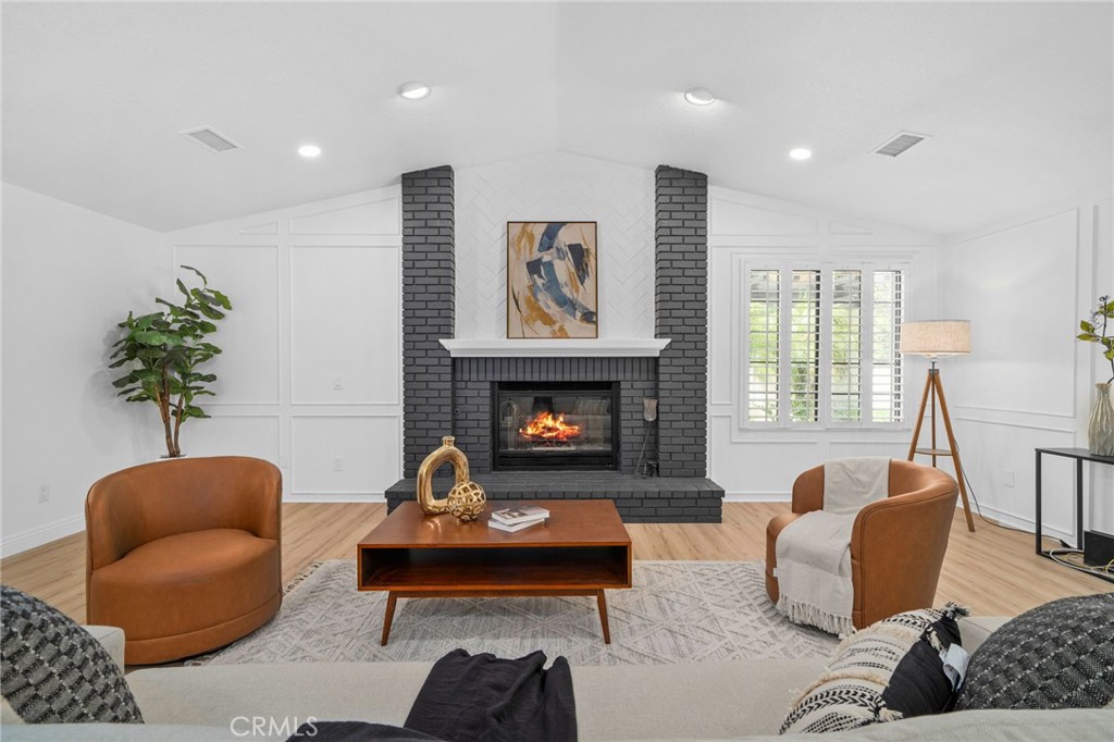 5087 Granada Court Property Photo 13