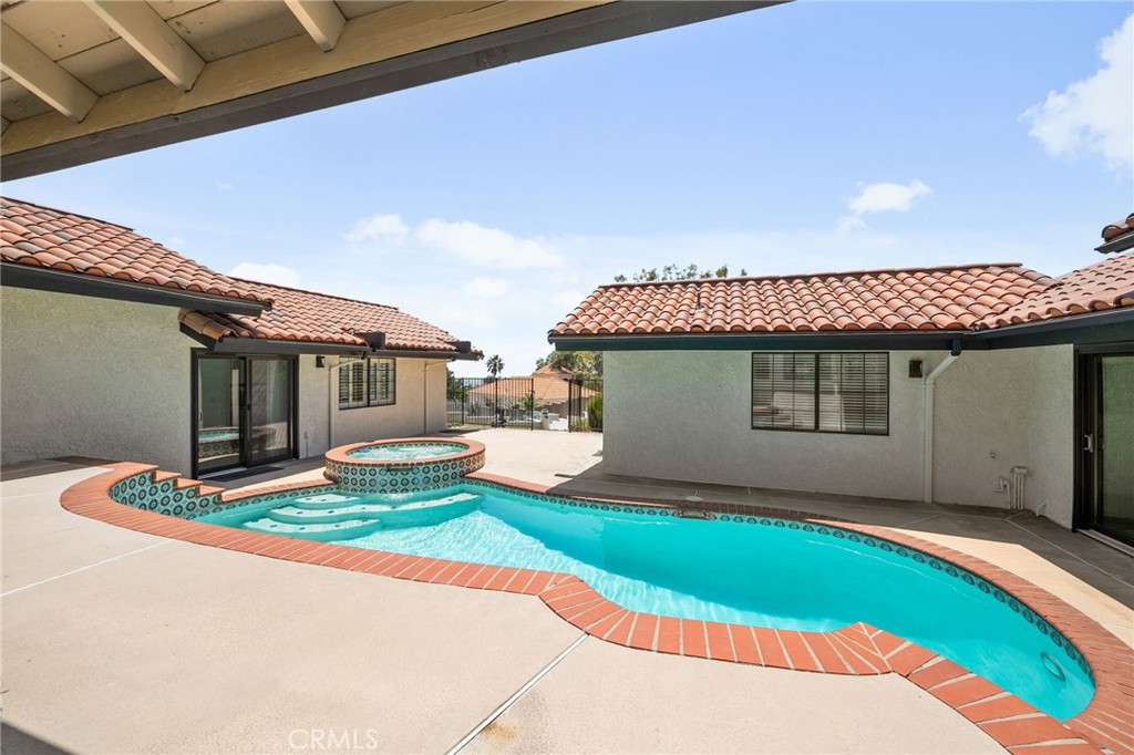 5087 Granada Court Property Photo 46