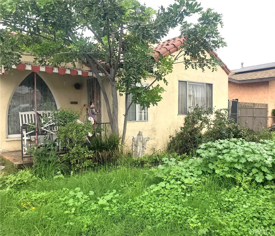 671 S Hillview Property Photo 1