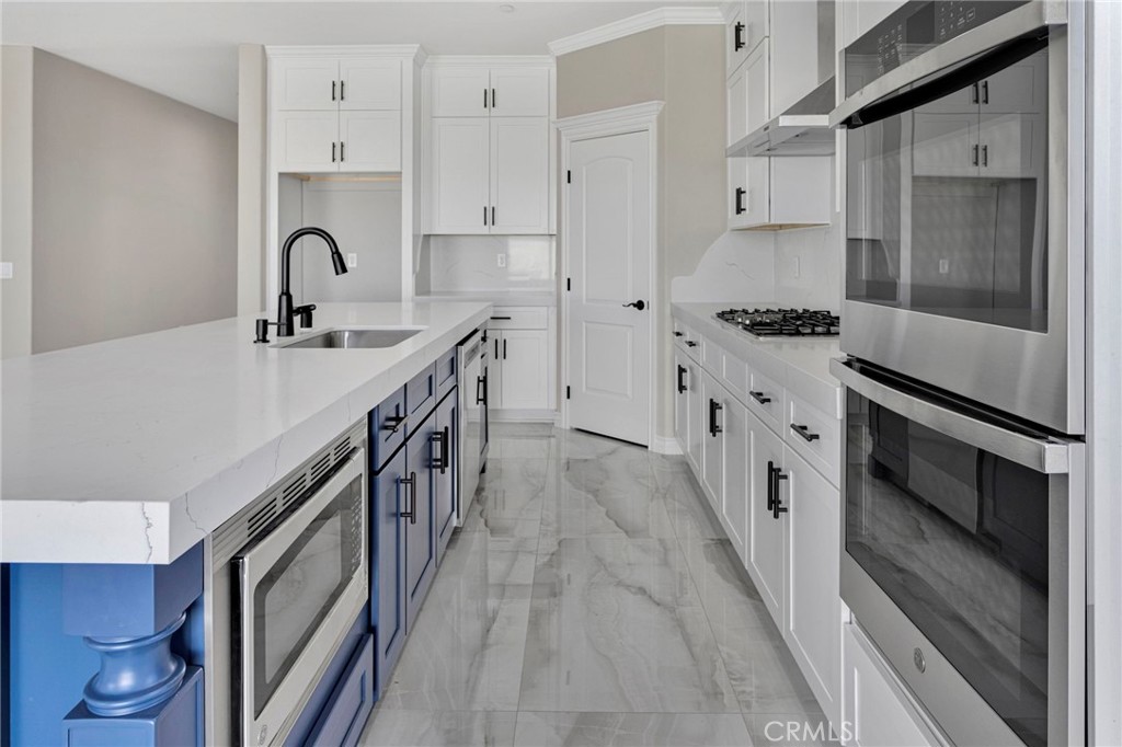 8575 Stockton Avenue Property Photo 14
