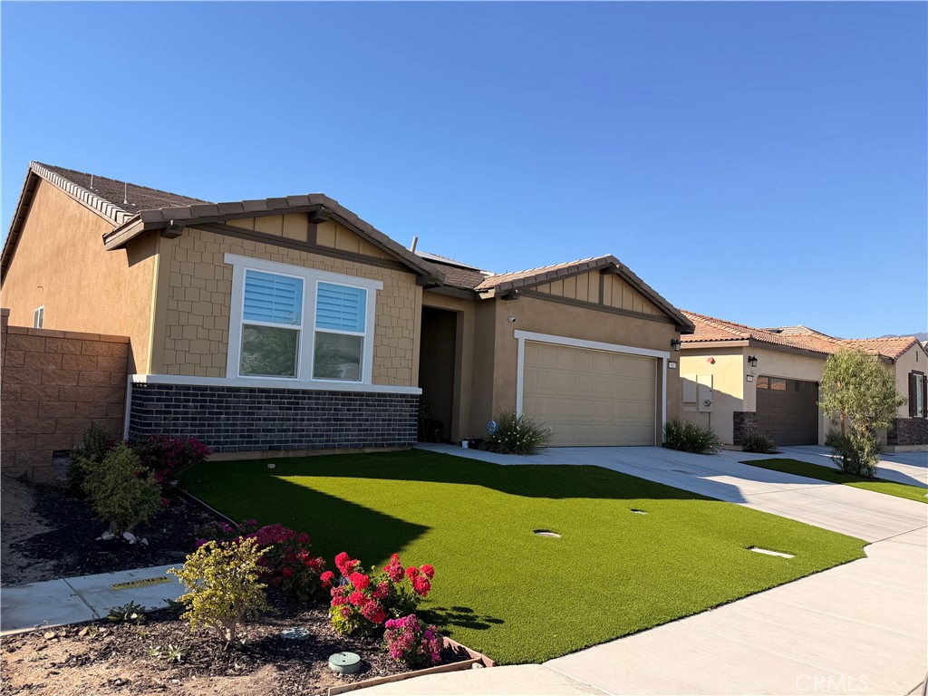 562 Hudson Way Property Photo 1