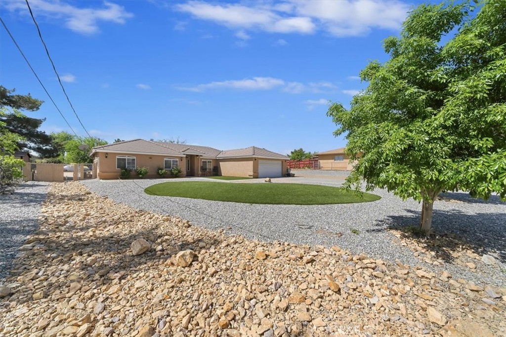 16461 Fremontia Property Photo 4