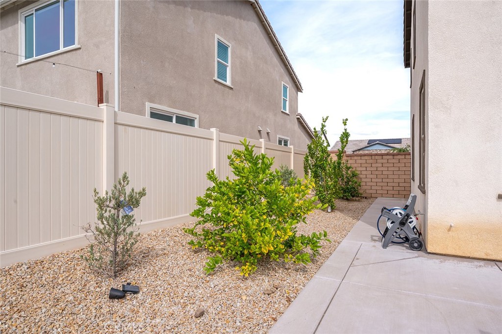 29403 Stageline Property Photo 50