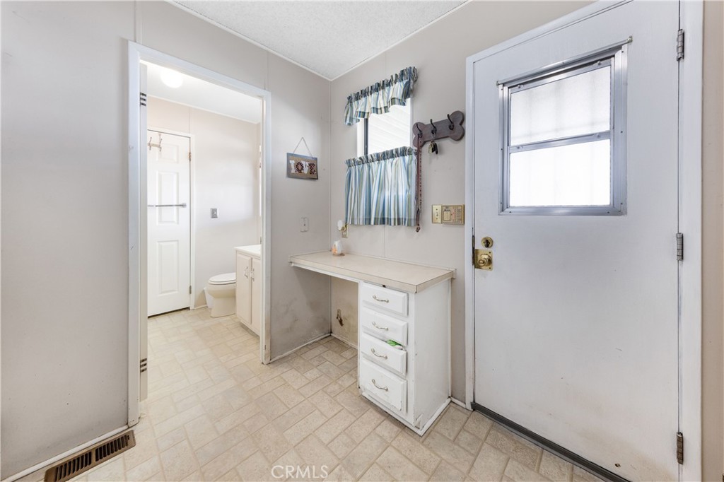 602 Roadrunner Property Photo 15