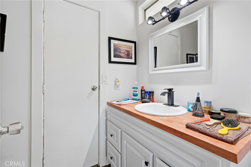 1456 E Philadelphia 132 Property Photo 15