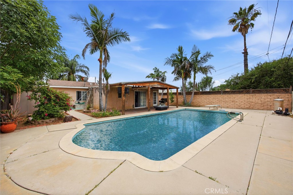 1139 Aldgate Property Photo 2
