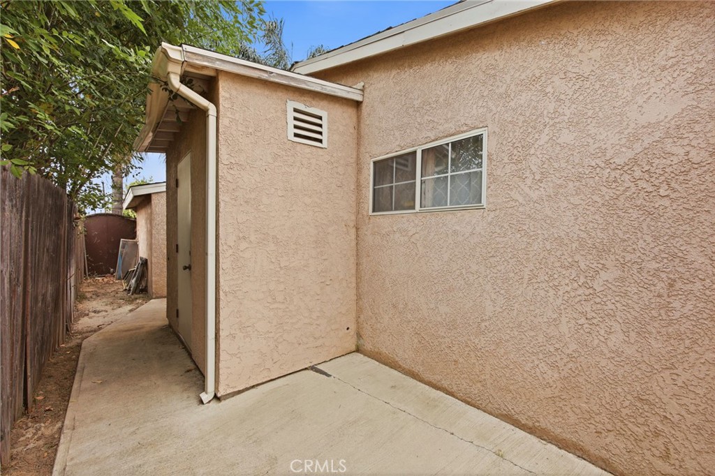 1139 Aldgate Property Photo 38
