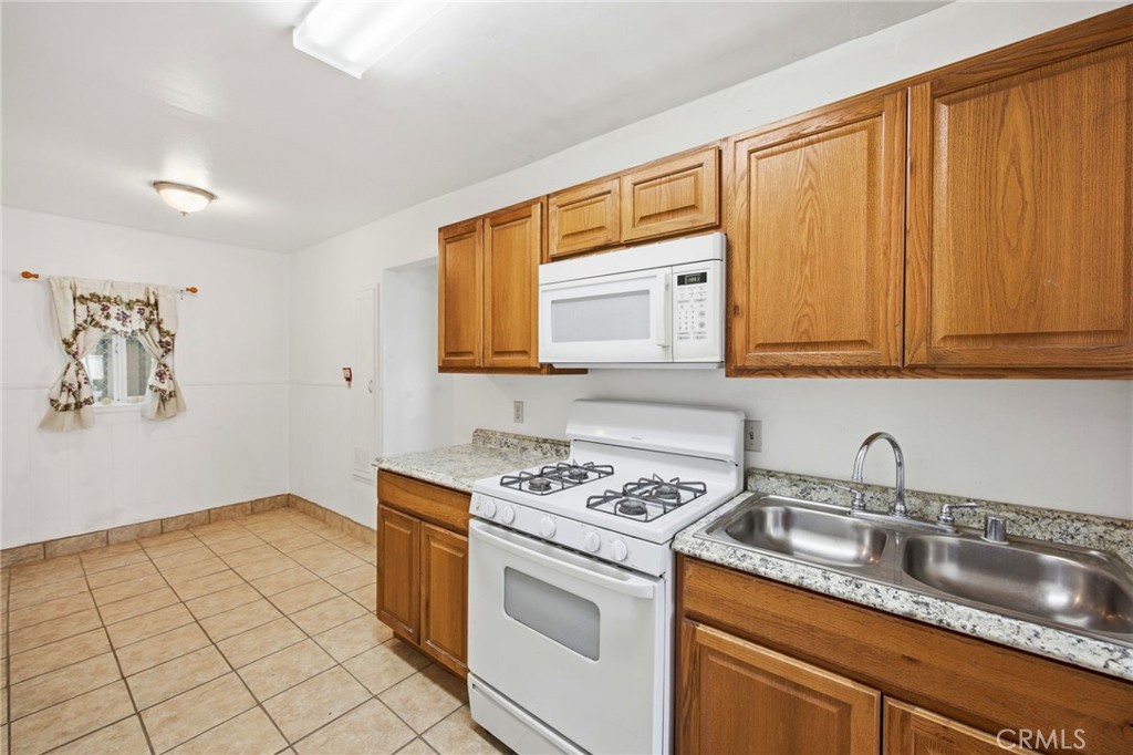 13651 Proctor Property Photo 50