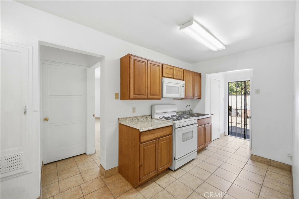 13651 Proctor Property Photo 51