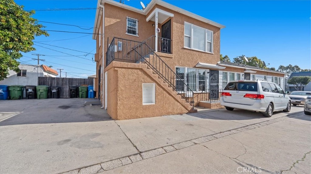 7831 S Normandie Property Photo 7