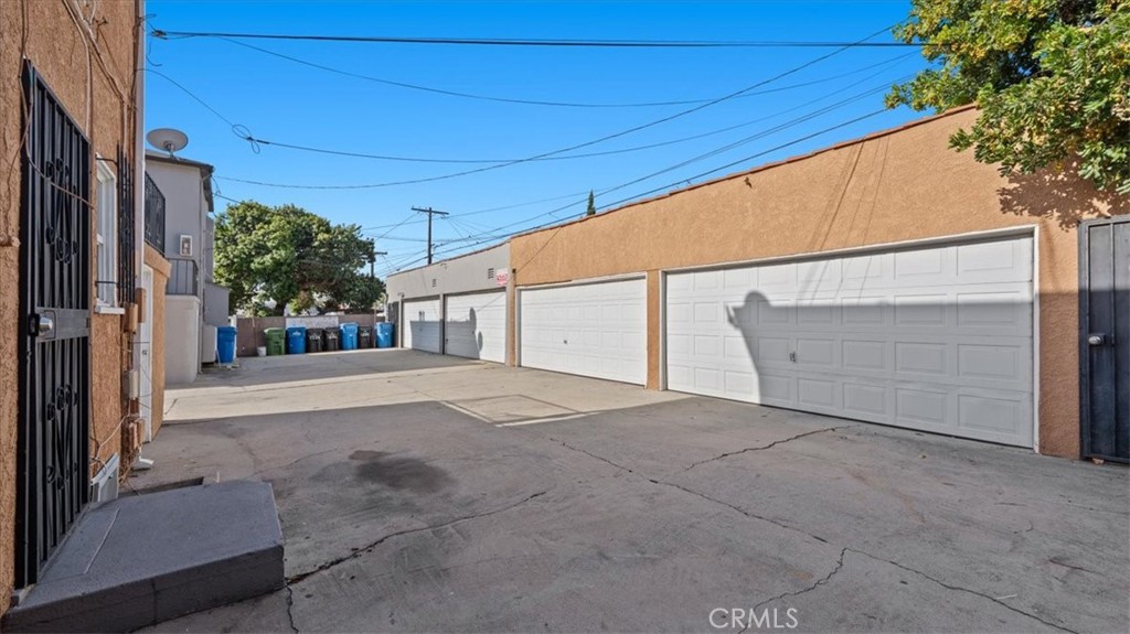 7831 S Normandie Property Photo 12