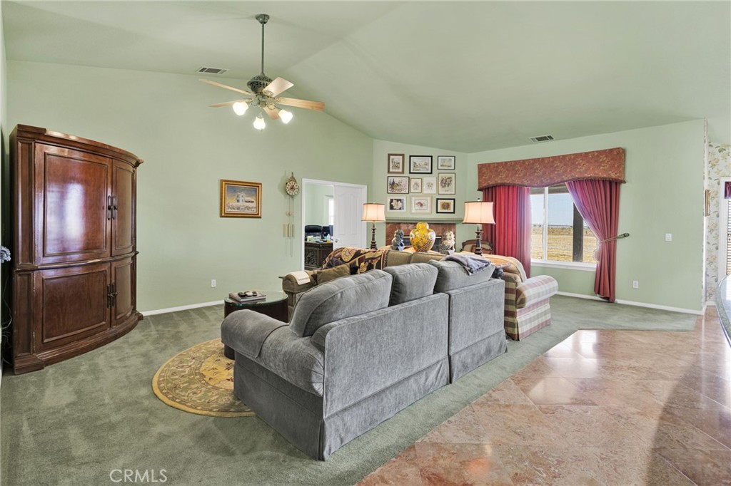 8828 Vincent Court Property Photo 10