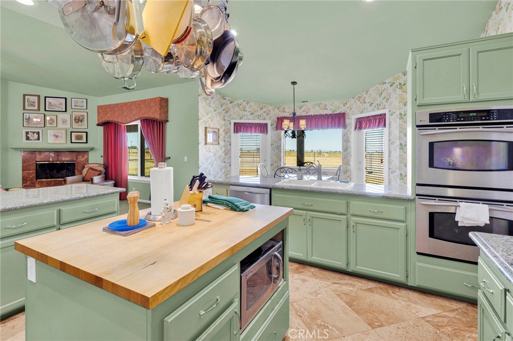 8828 Vincent Court Property Photo 19