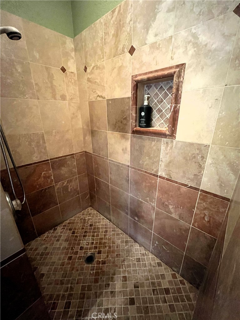 8828 Vincent Court Property Photo 33