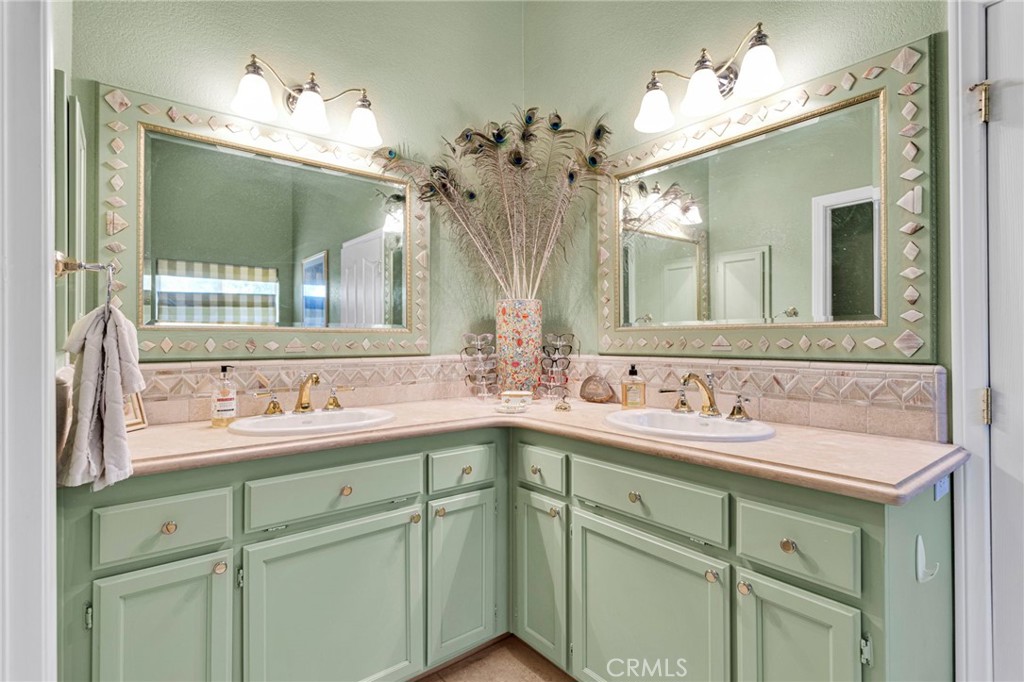 8828 Vincent Court Property Photo 39