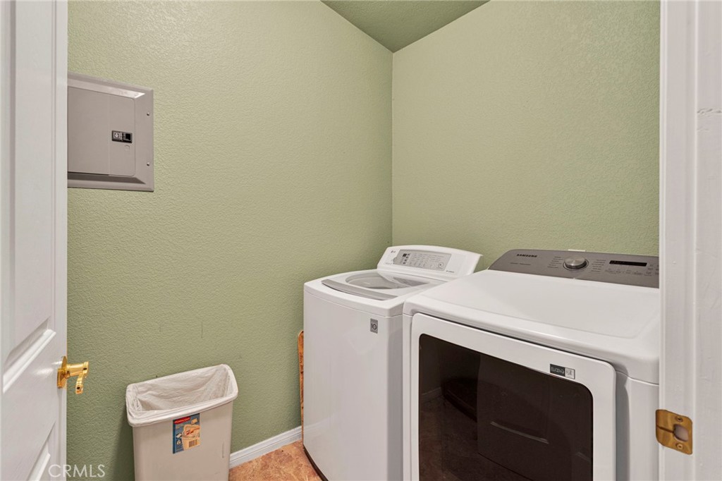 8828 Vincent Court Property Photo 42