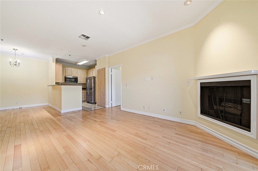 300 N El Molino Avenue N 107 Property Photo 6