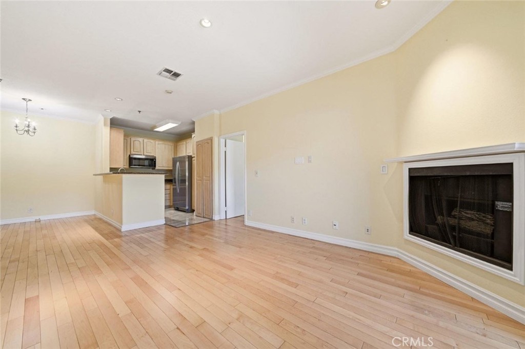 300 N El Molino Avenue N 107 Property Photo 9