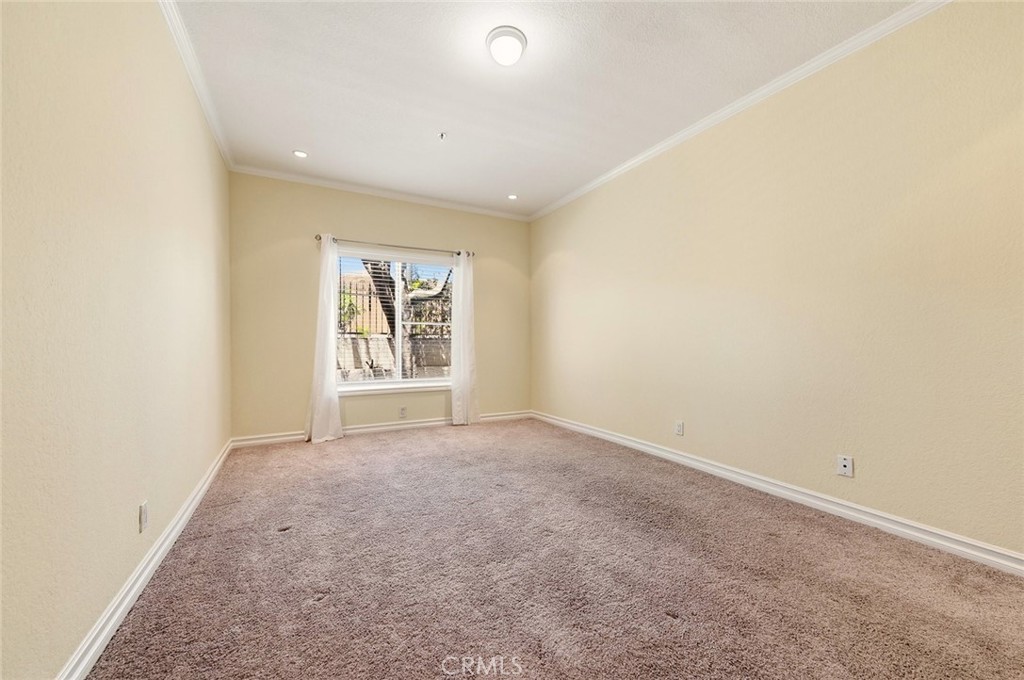 300 N El Molino Avenue N 107 Property Photo 20