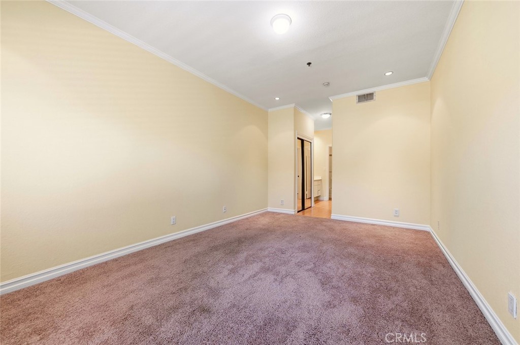 300 N El Molino Avenue N 107 Property Photo 21