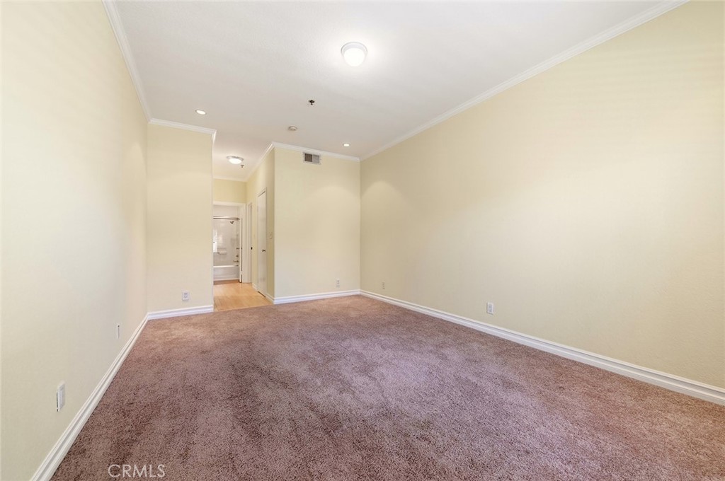 300 N El Molino Avenue N 107 Property Photo 22