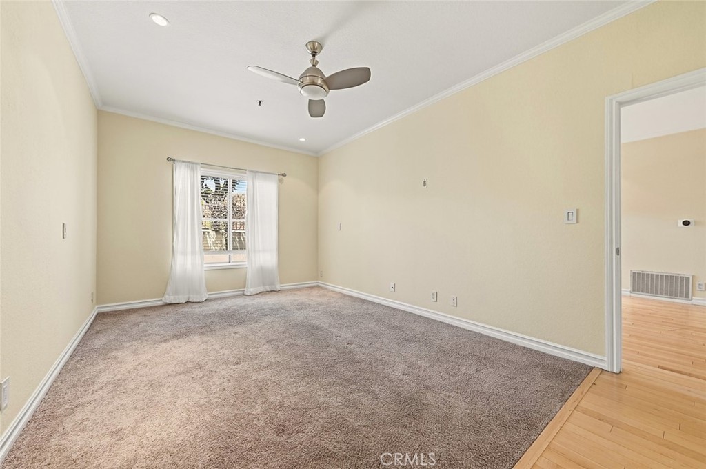 300 N El Molino Avenue N 107 Property Photo 23