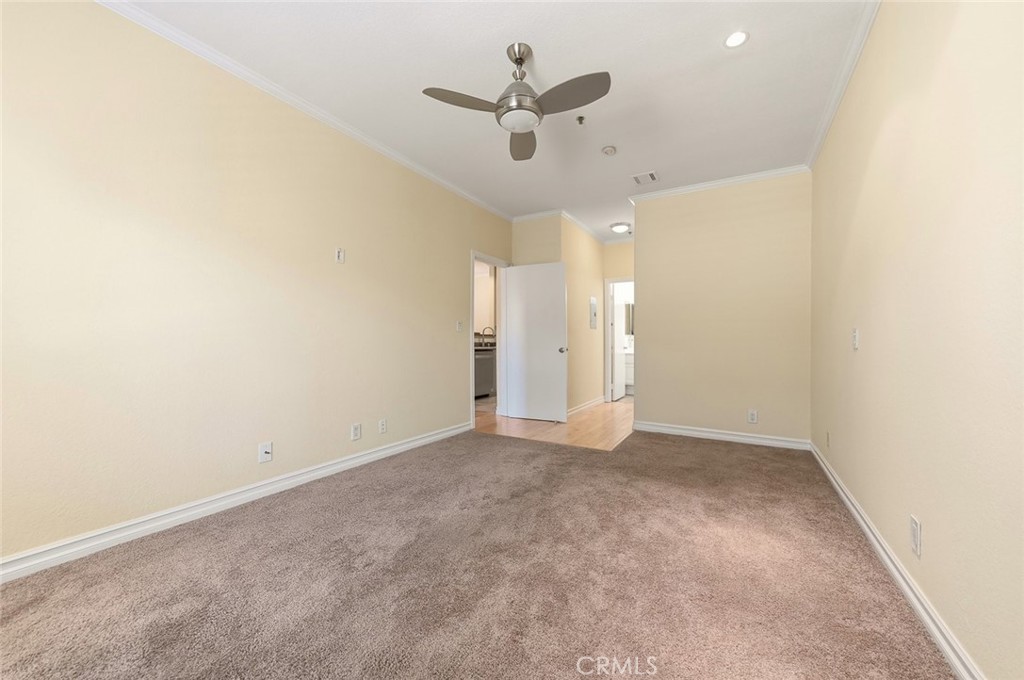 300 N El Molino Avenue N 107 Property Photo 25