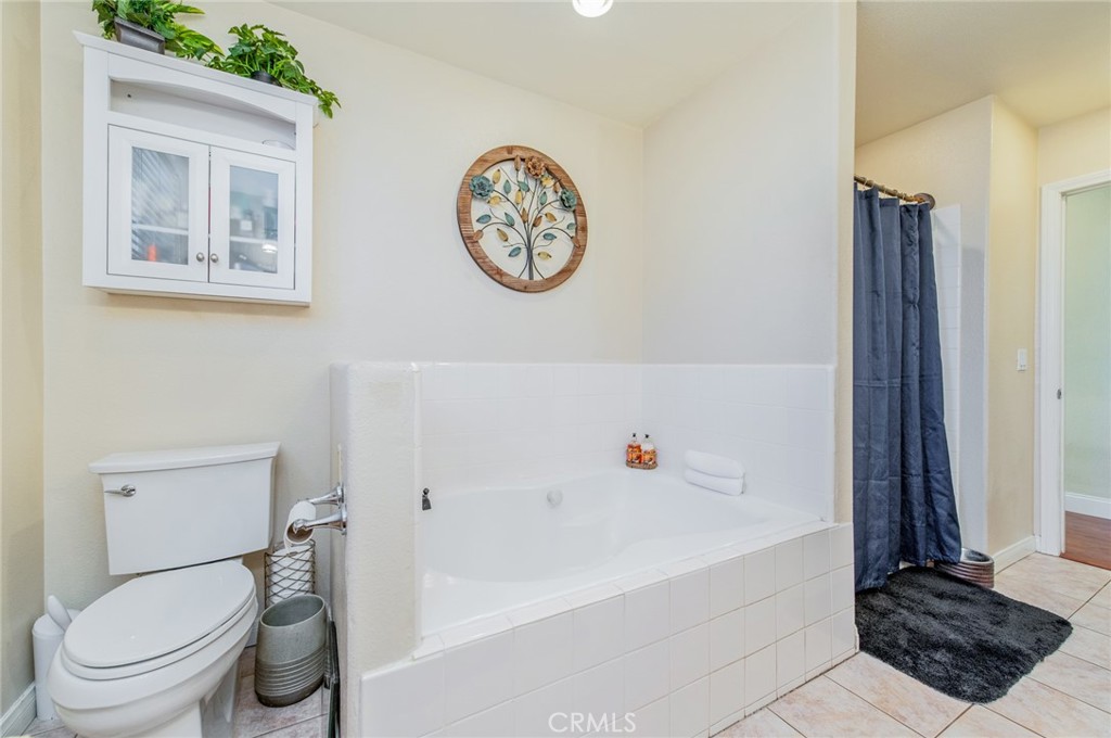 308 S Valencia Street Property Photo 19