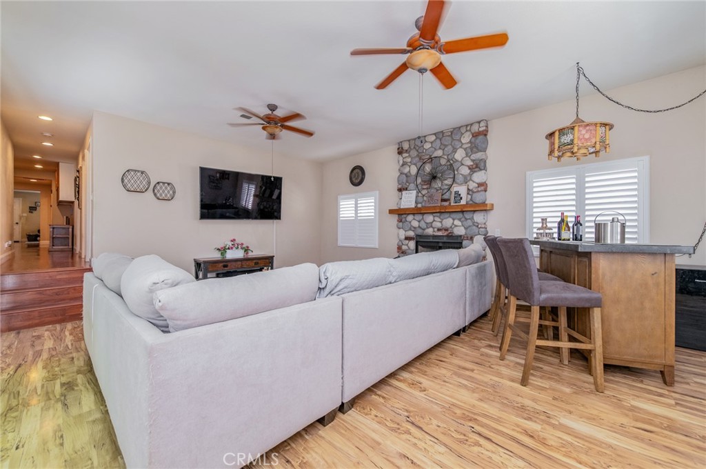 308 S Valencia Street Property Photo 21