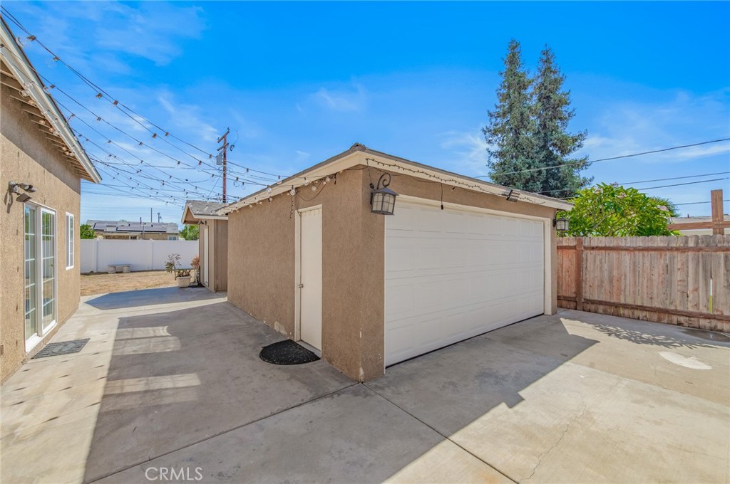 308 S Valencia Street Property Photo 25