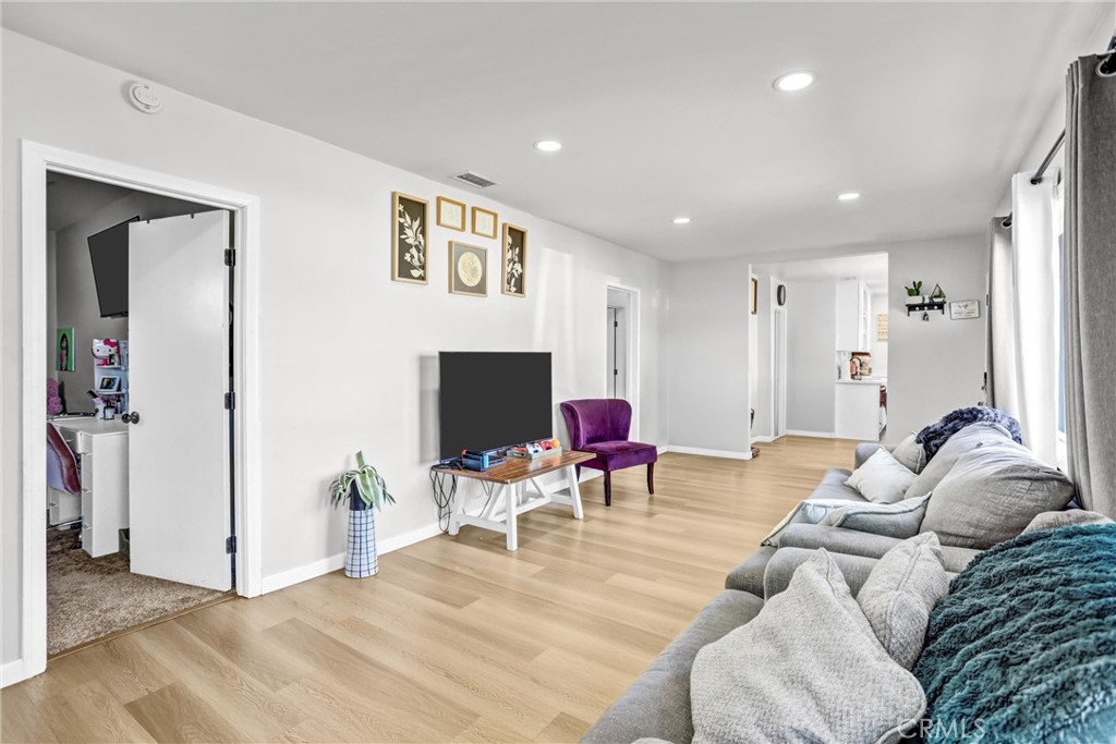 7140 Colwyn Property Photo 9