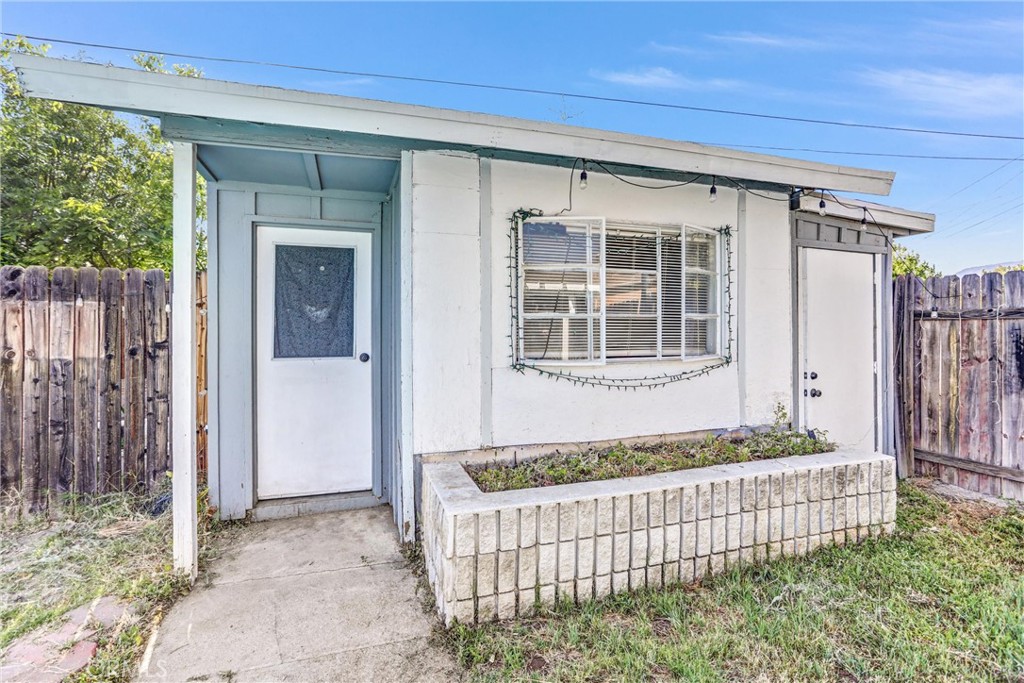 7140 Colwyn Property Photo 9