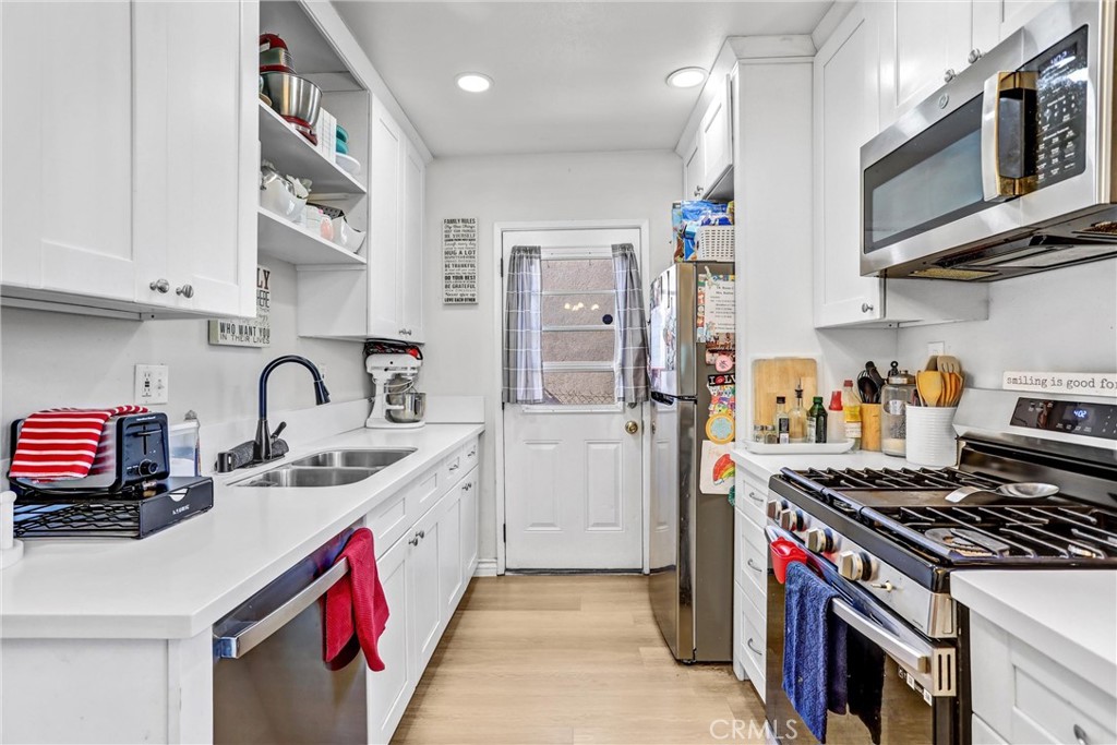 7140 Colwyn Property Photo 12