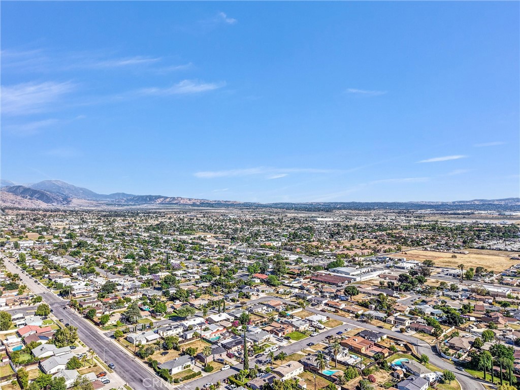 7140 Colwyn Property Photo 16