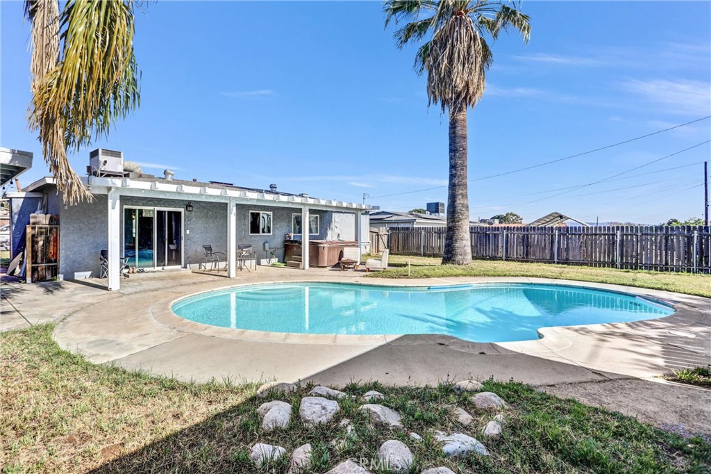 7140 Colwyn Property Photo 29