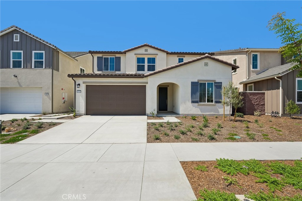 8541 Tamarack Avenue Property Photo 1
