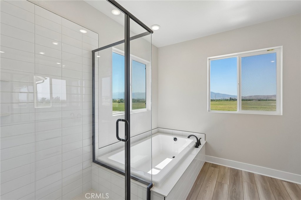 8541 Tamarack Avenue Property Photo 35